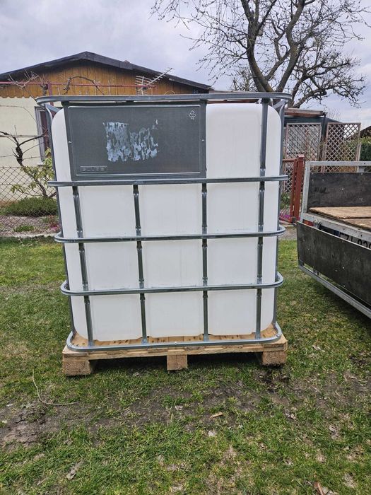 Mauser , zbiornik 1000 L - czysty , umyty