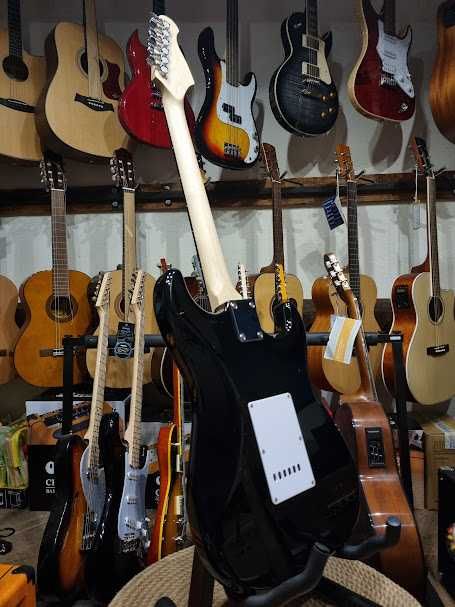 Ever Play ST-2 LH leworęczna gitara elektryczna ST2 SSH BK/WH lefthand