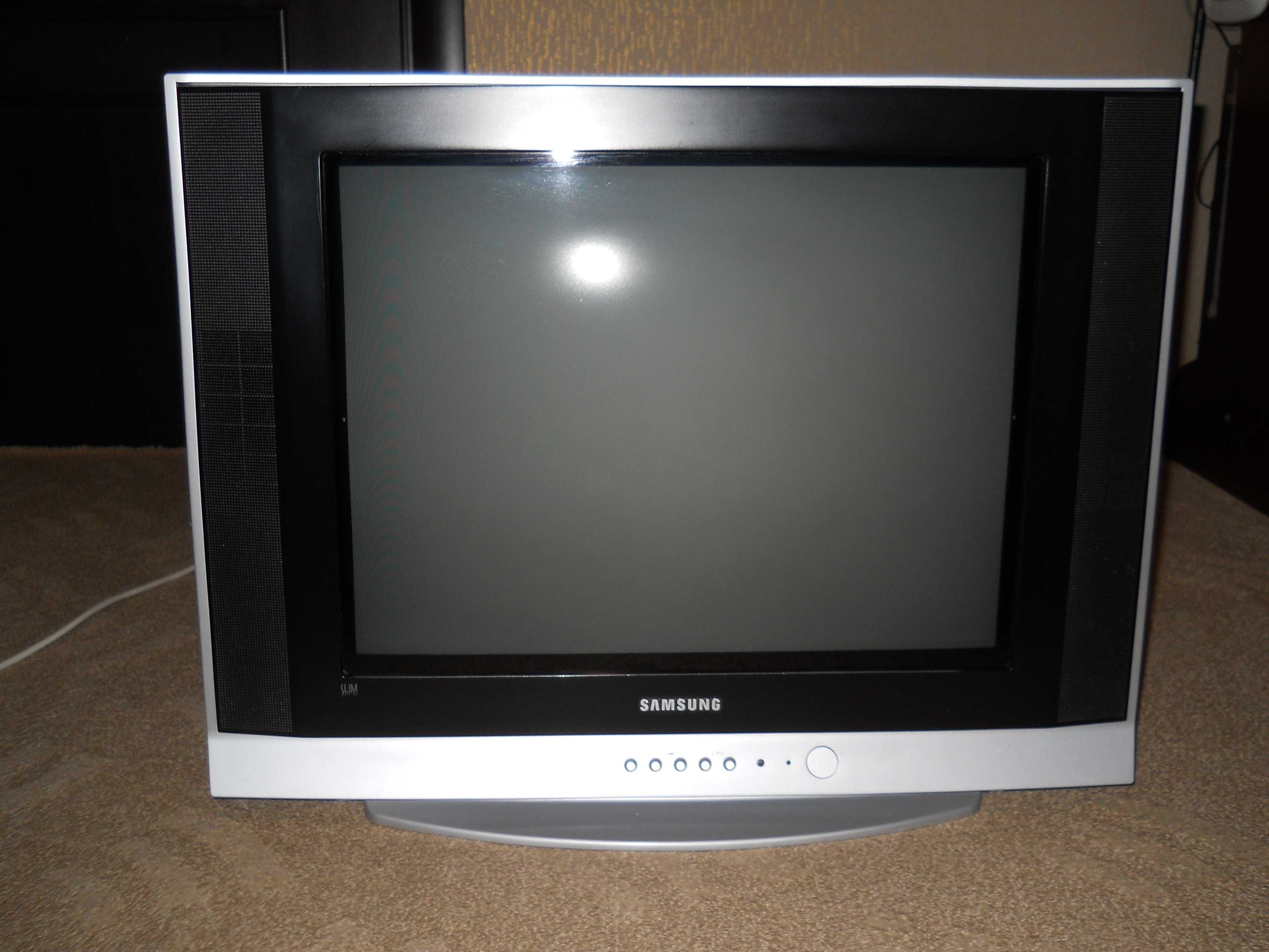 Телевизор Samsung кинескопный
