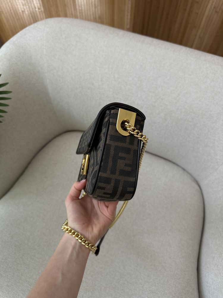 Torebka Fendi baguette chain ff