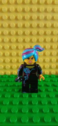 LEGO Minifigurka Lucy tlm186