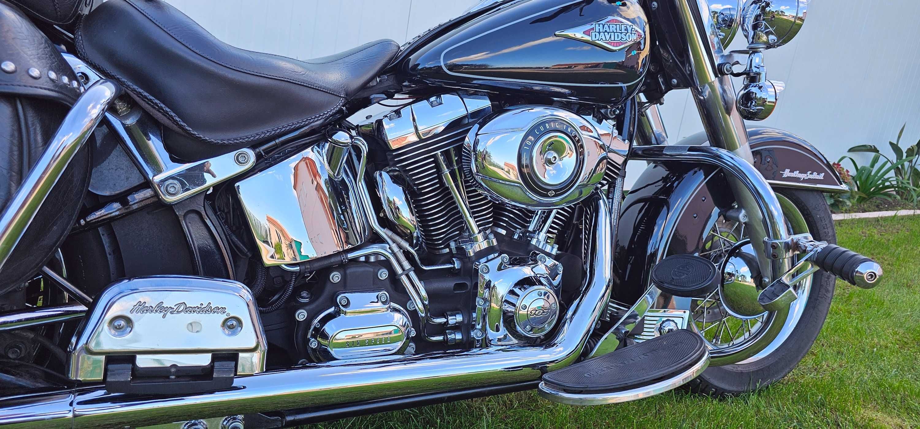 Harley Davidson FLSTC Heritage Softail