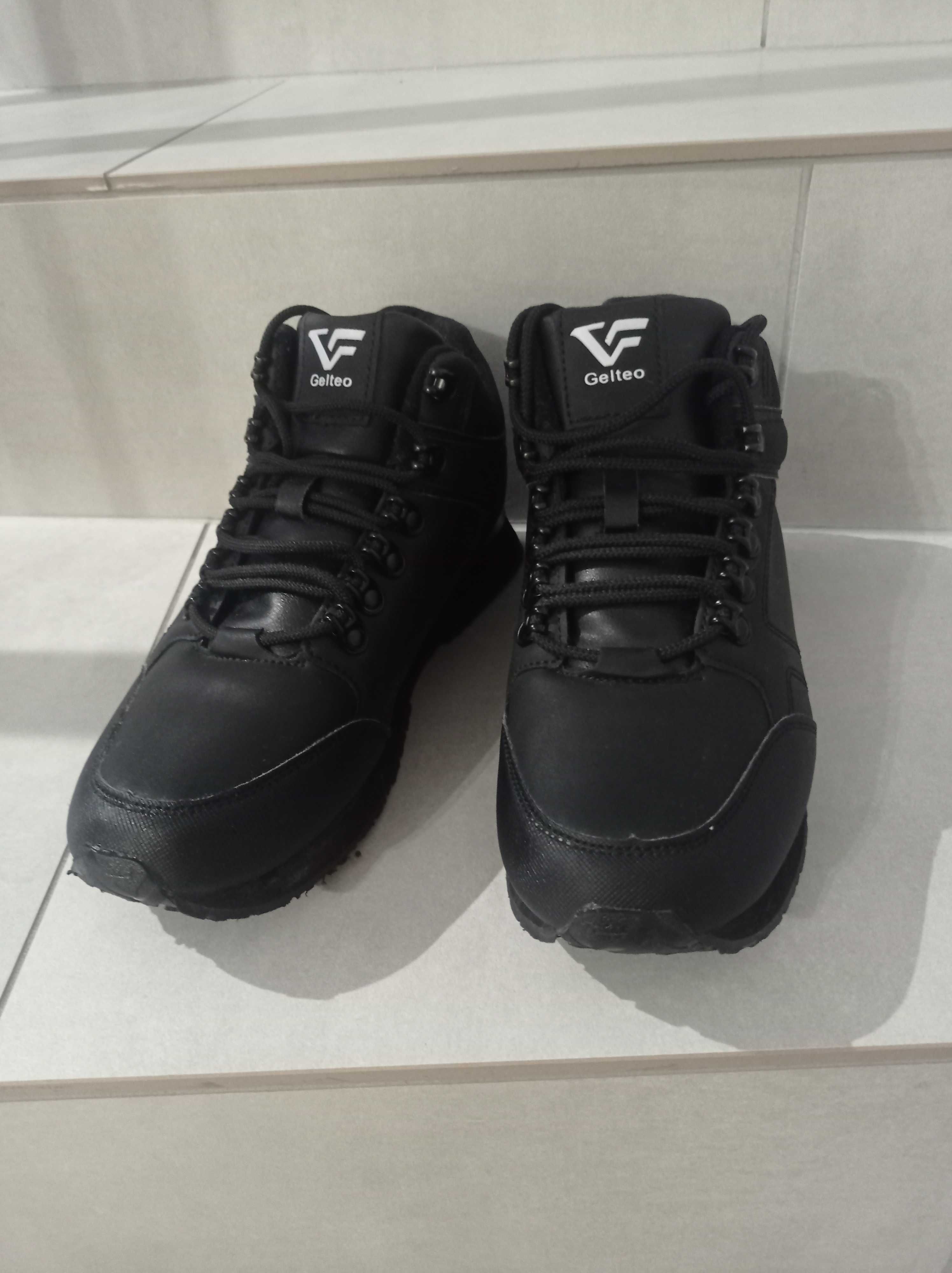 Buty zimowe chłopięce 39