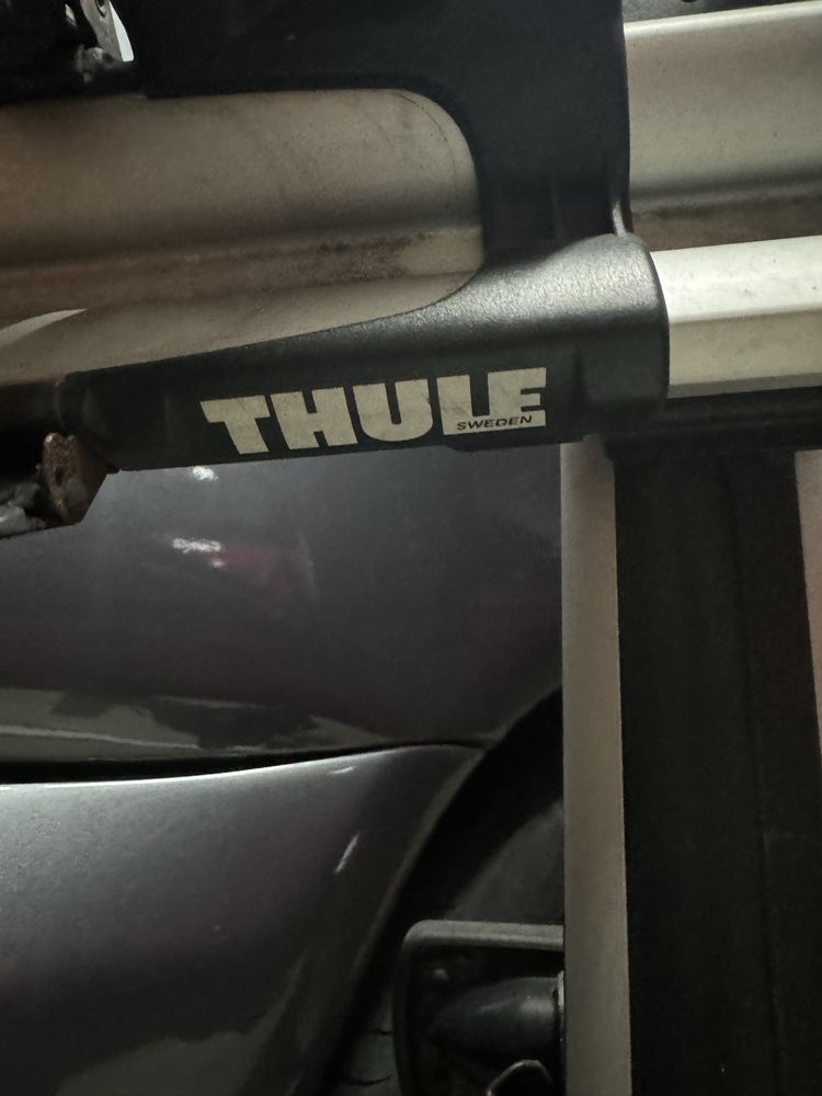 Barras de tejadilho e suporte de bicleta Thule
