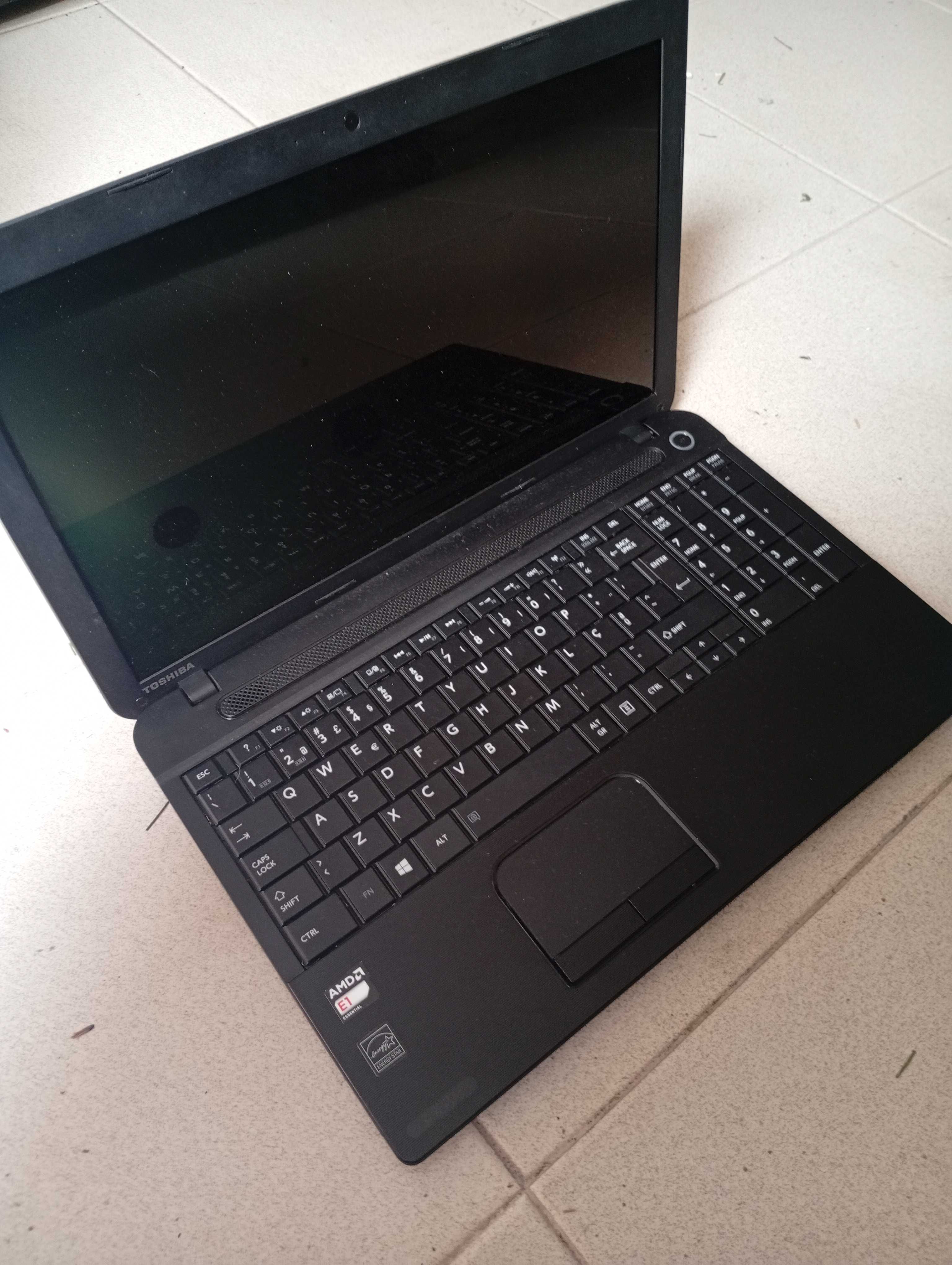 Portátil Toshiba antigo mas funciona bem