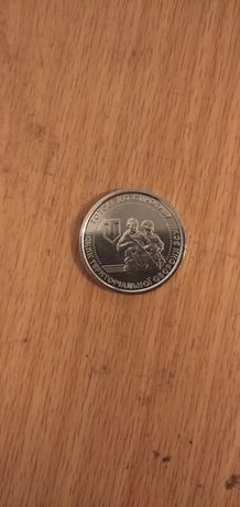Продам монету 10 гривень