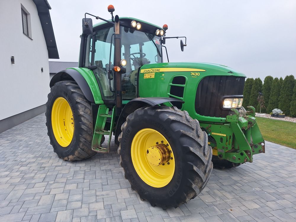 John deere 7430 ..