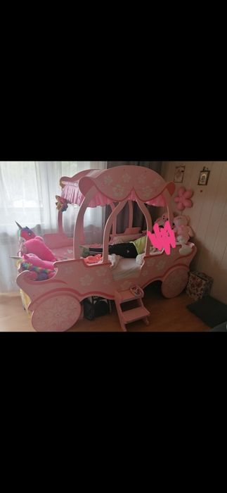 Łóżko karoca  śliczne