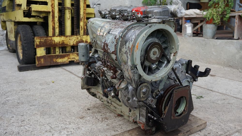 Двигун, двигатель deutz f6l913, 712, f4l912 погрузчик