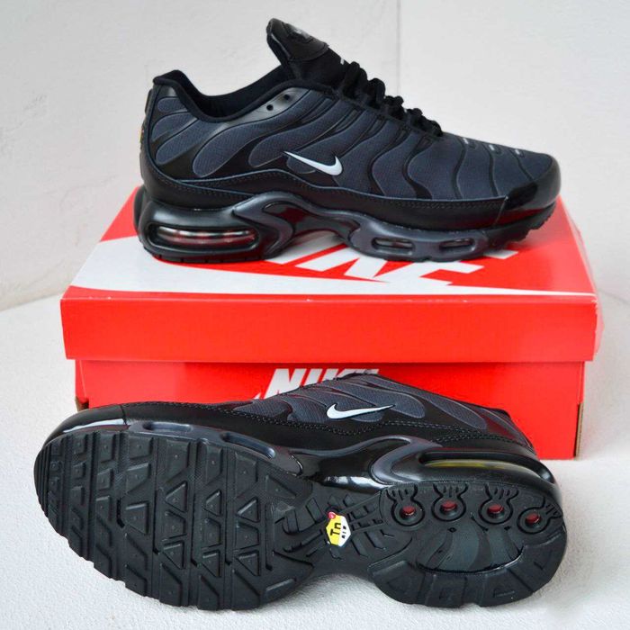 Кросівки Nike Air Max Plus TN Waterproof Gray Black термо 41 - 45