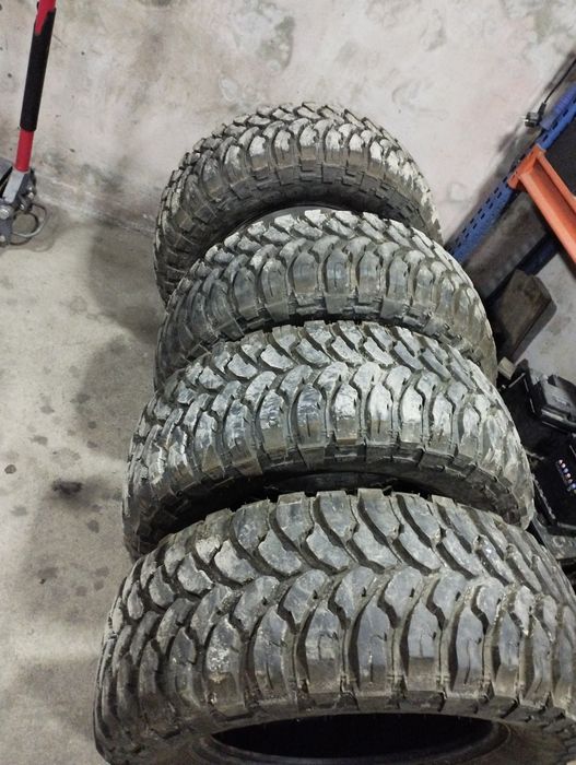 Vendo 4 pneus como novos  265-65 r17