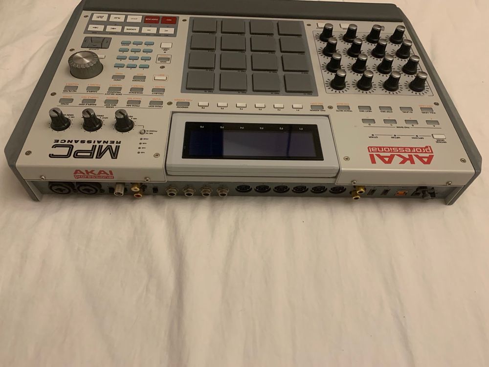 Akai mpc renaissance em perfeito estado sampler controler incrivel