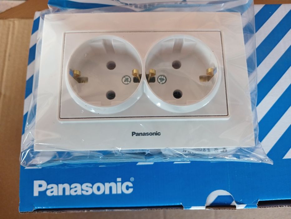Розетка, вимикач, рамка Panasonic Arkedia Slim оптова ціна