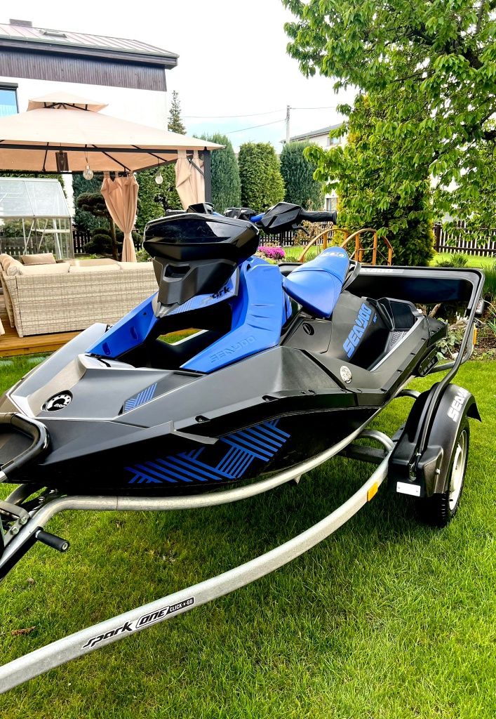 SeaDoo Spar Trixx 2UP 2022 przyczepka Click&Go Zarejestrowany REJA24