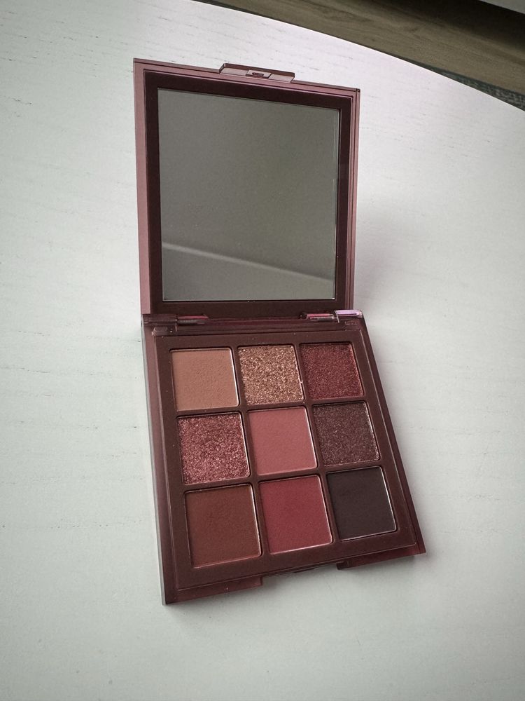 Huda Nude Rich paletka cieni