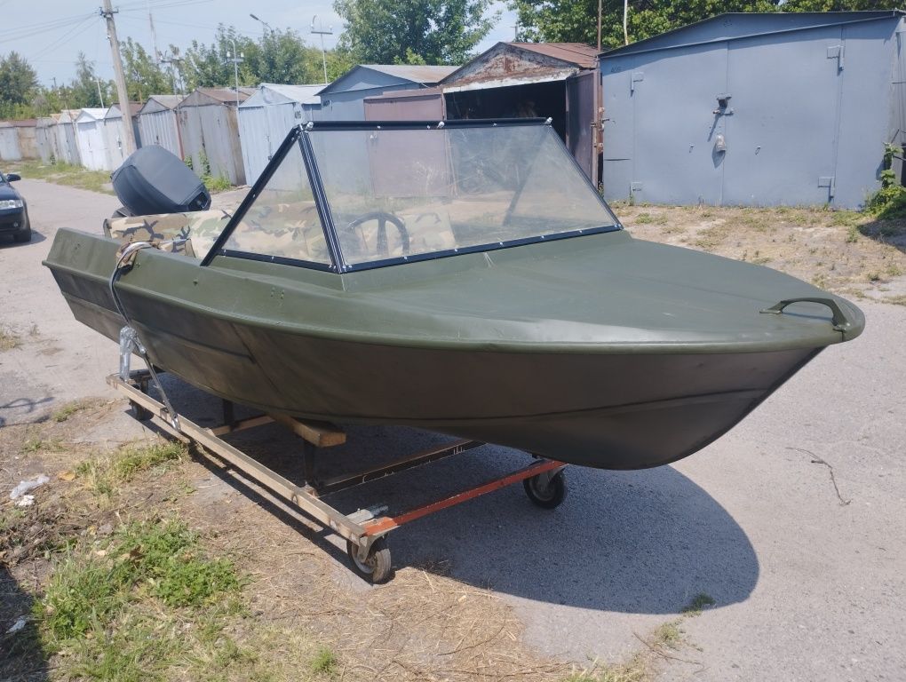 Продам лодку Крым