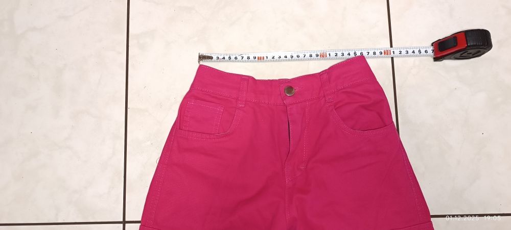 Джинси для дівчинки.