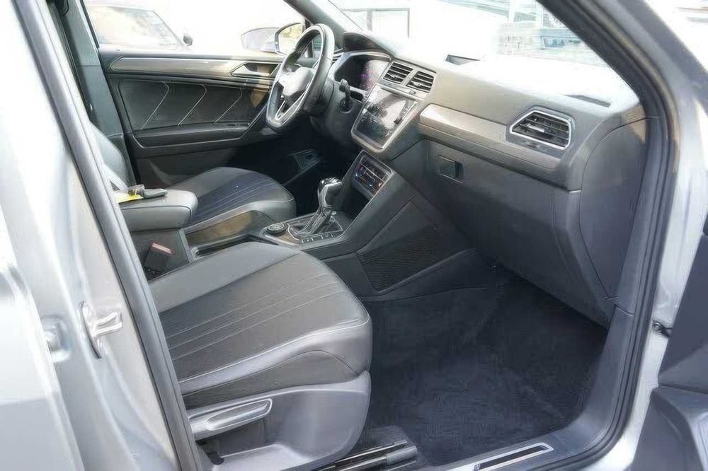 Volkswagen Tiguan SE R-Line Black 4Motion      2022