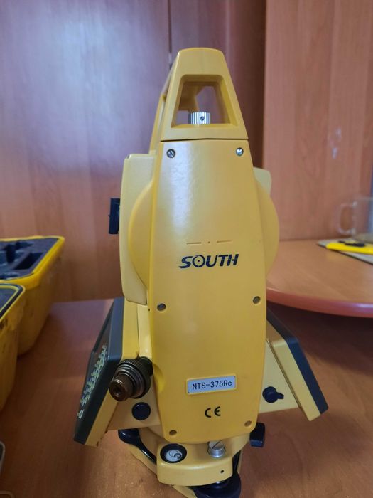 Електронний тахеометр South NTS-375R