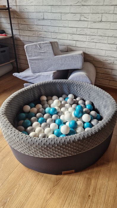Piankowy plac zabaw Meow Baby + basen z kulkami