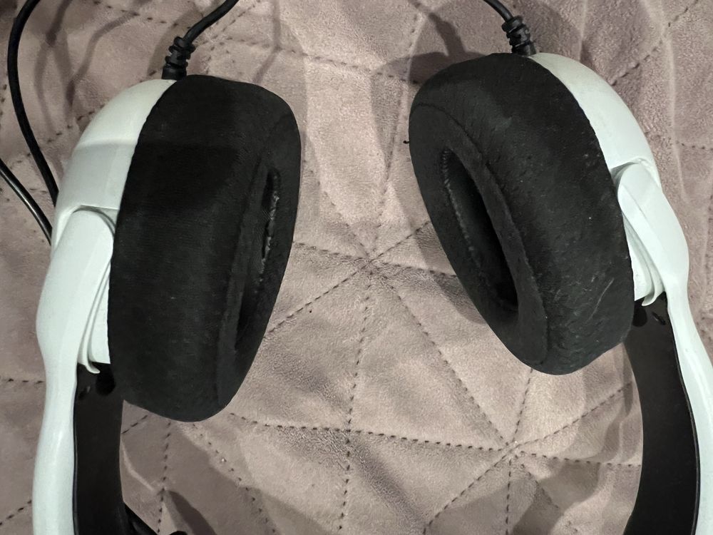 PDP LVL40 Słuchawki przewodowe PS5/PS4 (biał