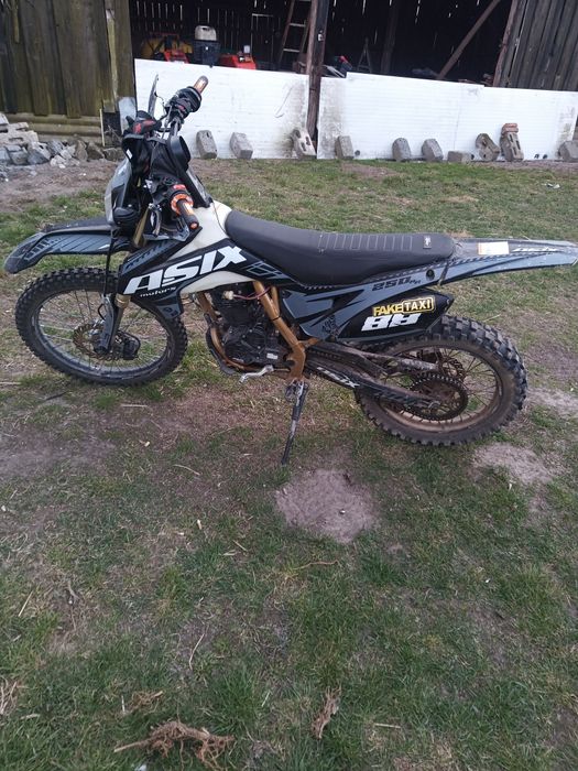 Cross Asix 250 rr.