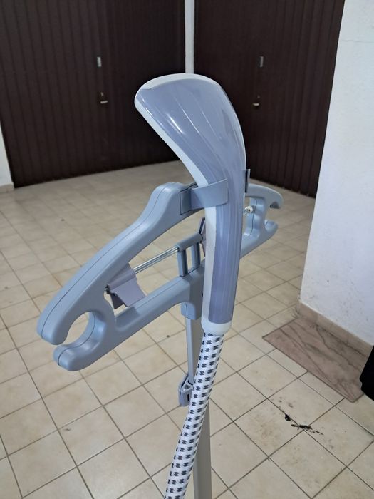 HOMCOM Ferro de Engomar a Vapor para Roupa / Vestidos