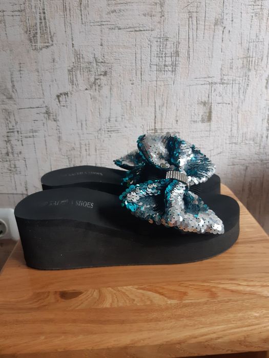 Шльопанці в гарному стані