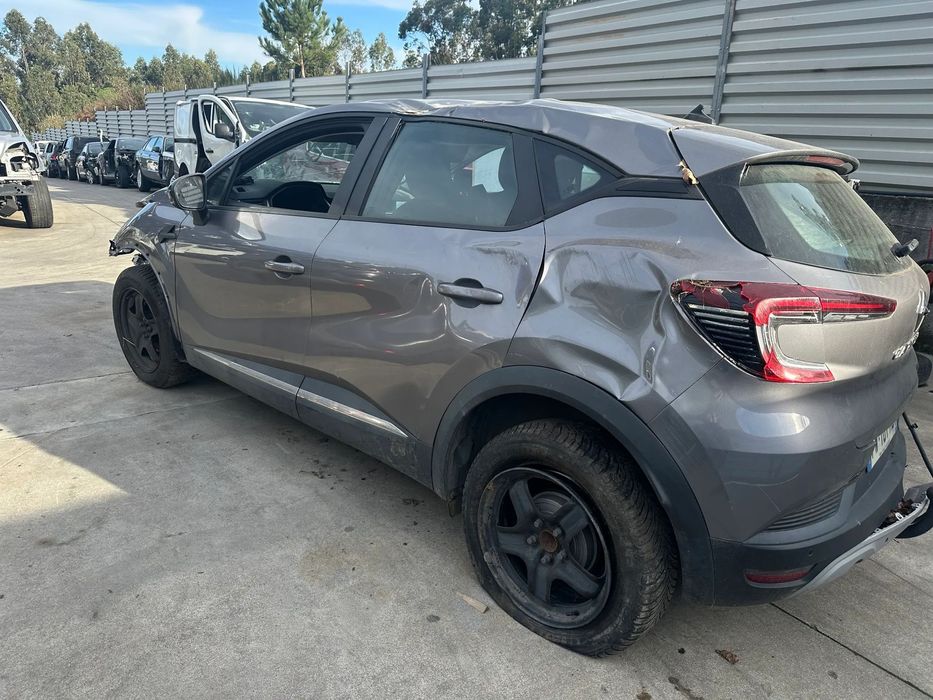 RENAULT CAPTUR 1.5 BLUE DCI DE 2022 (CENTRO DE ABATE)