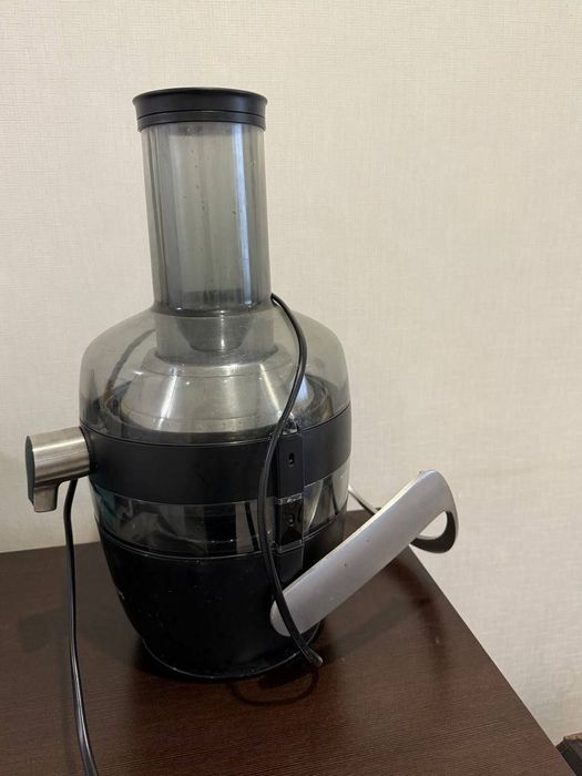Соковижималка відценирова Philips. Майже нова.
