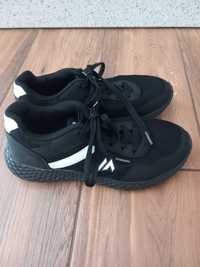 Buty sportowe Martens rozmiar 37