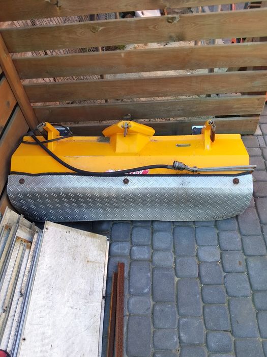 2 szuki Traktorek kosiarka  stiga park diesel zamiatarka  pług do śnie