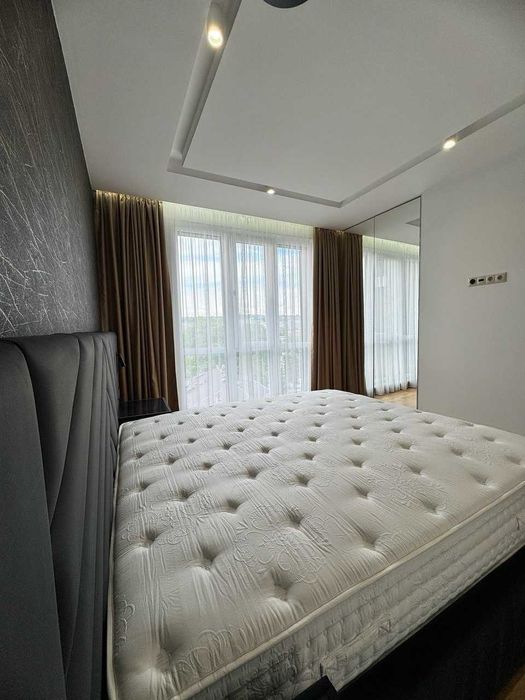 Оренда 2к квартири,76м², Липинського, перша здача, 950$