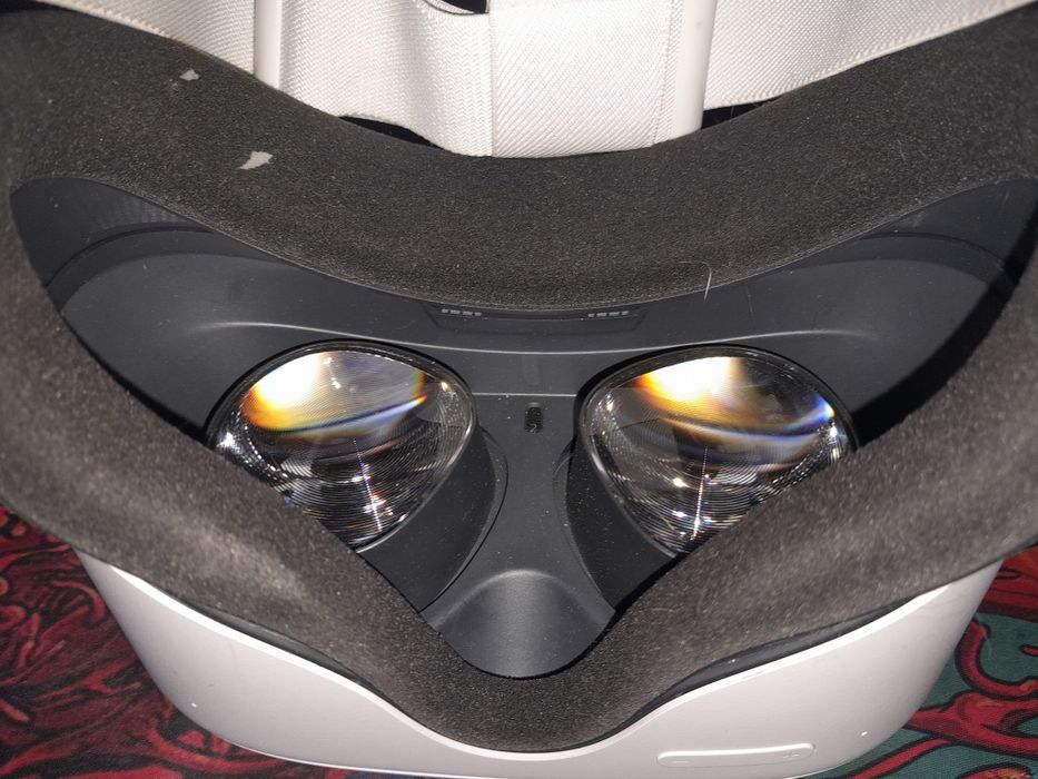 Oculus quest 2 / 128gb в ідеальному стані