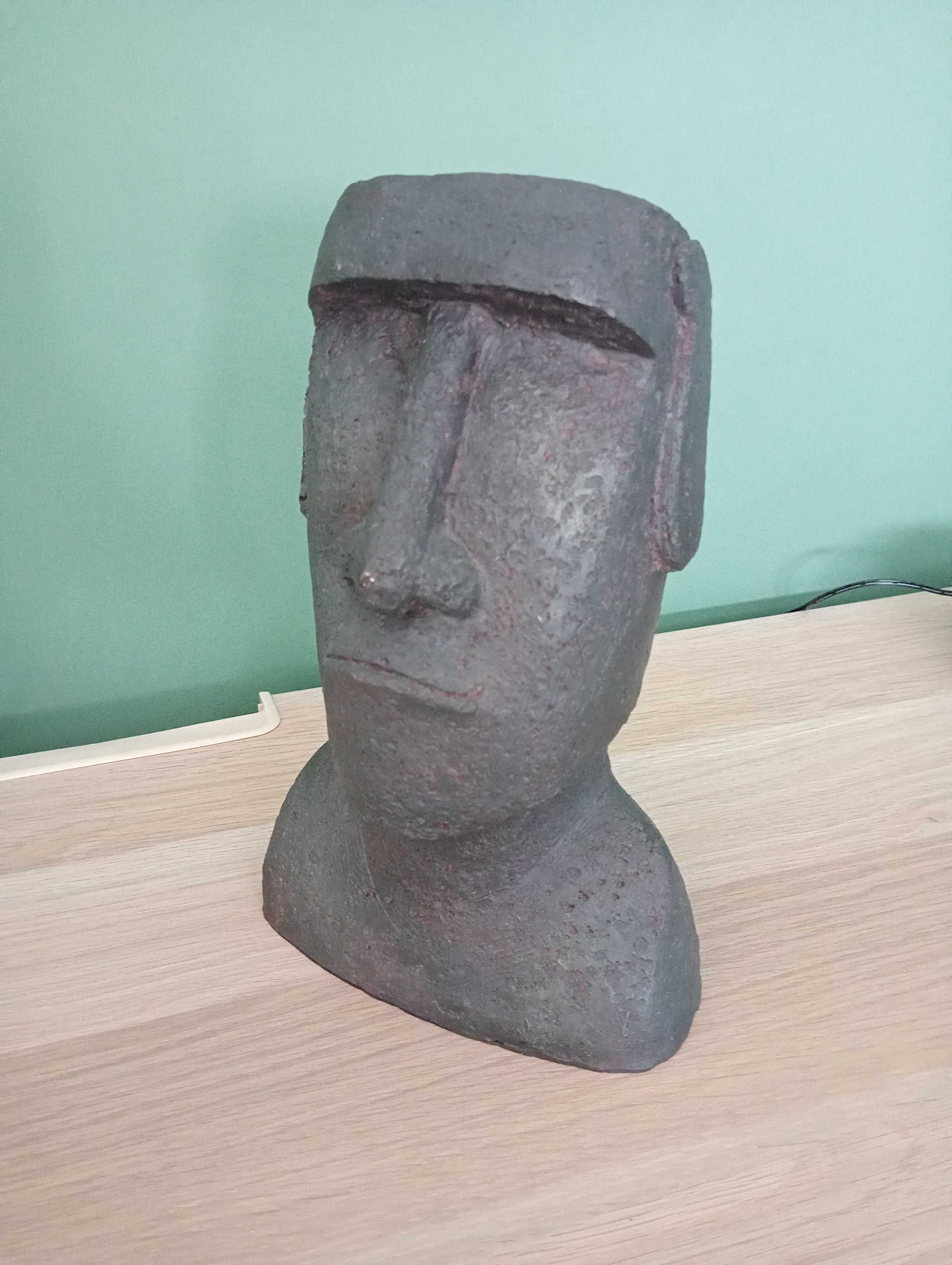 Estátua decorativa moai