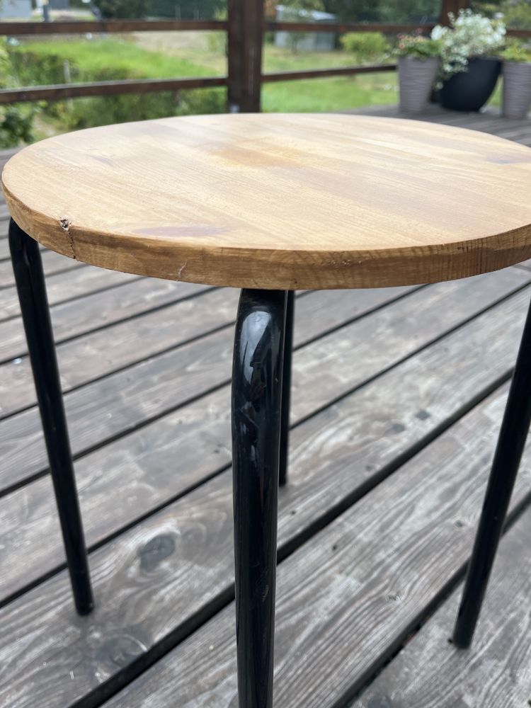 Taboret metalowe nogi drewniane siedzisko