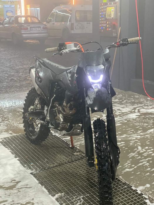 Продам мотоцикл kovi advance 300