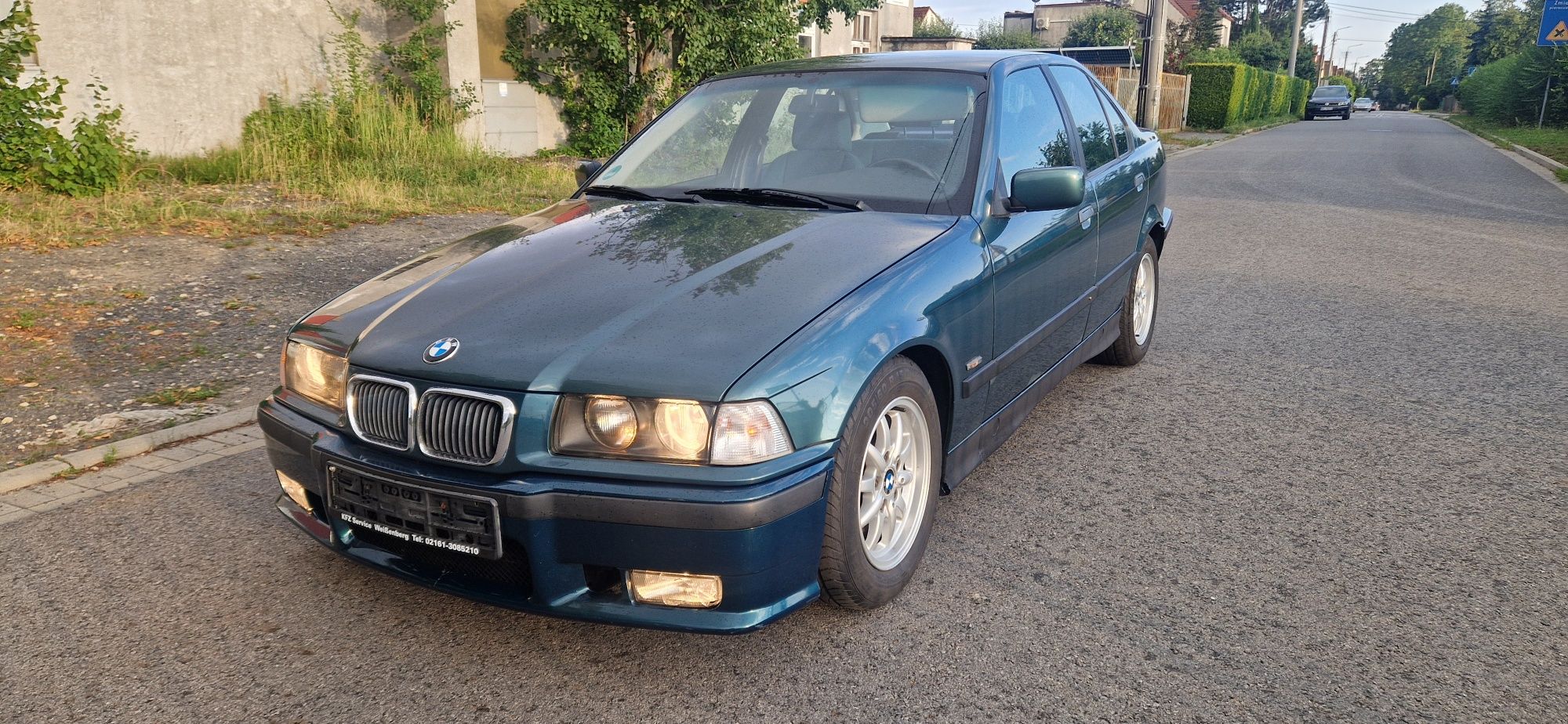 Sedan e36 mpakiet klima szpera InPro H&R jeden właściciel Niemcy