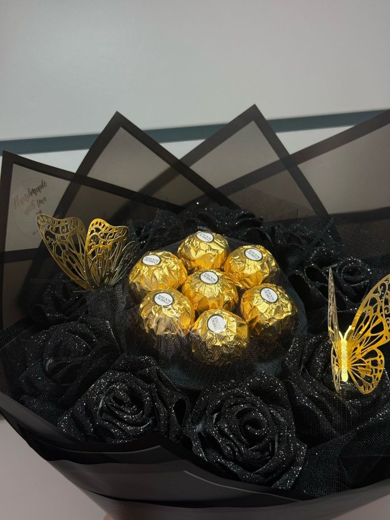 Boquê de rosas de cetim