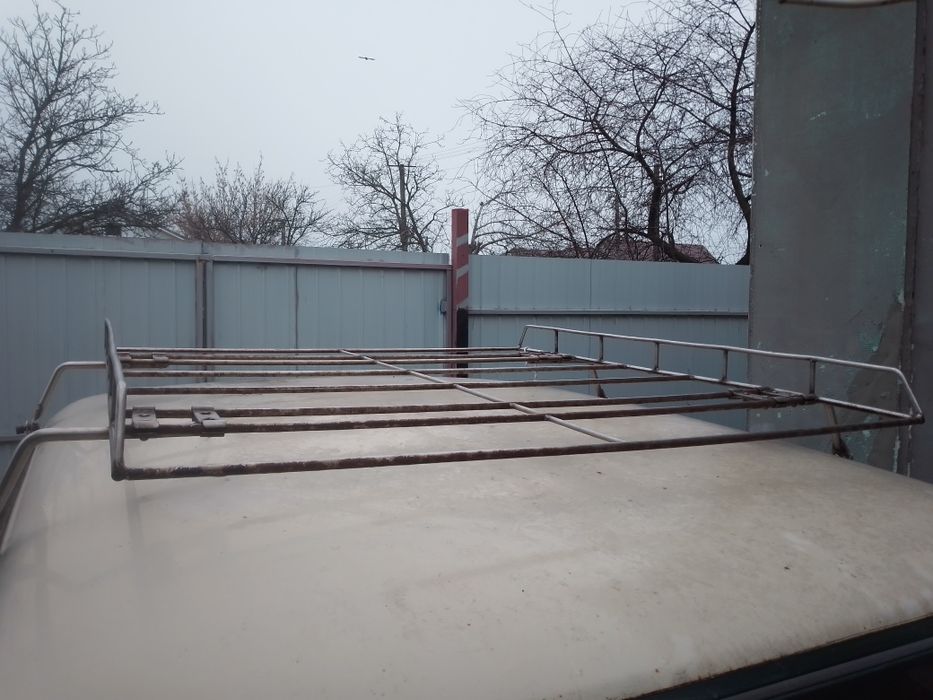 Продам багажник на авто