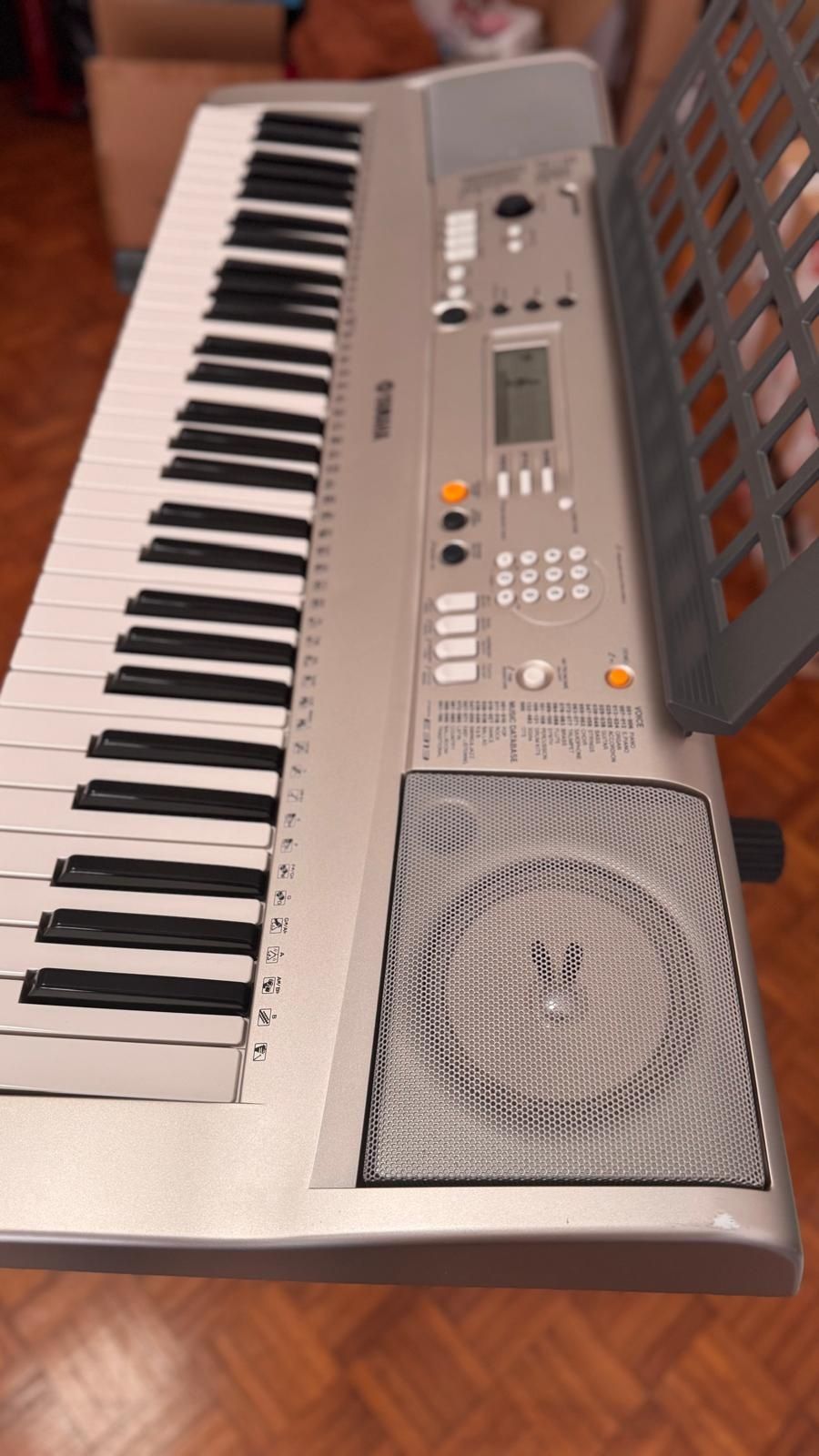 Órgão musical YAMAHA