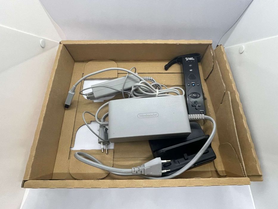 Konsola Nintendo Wii U Mario Kart 8 Premium Pack