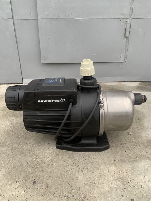 Насосна станція Grundfos MQ 3-35