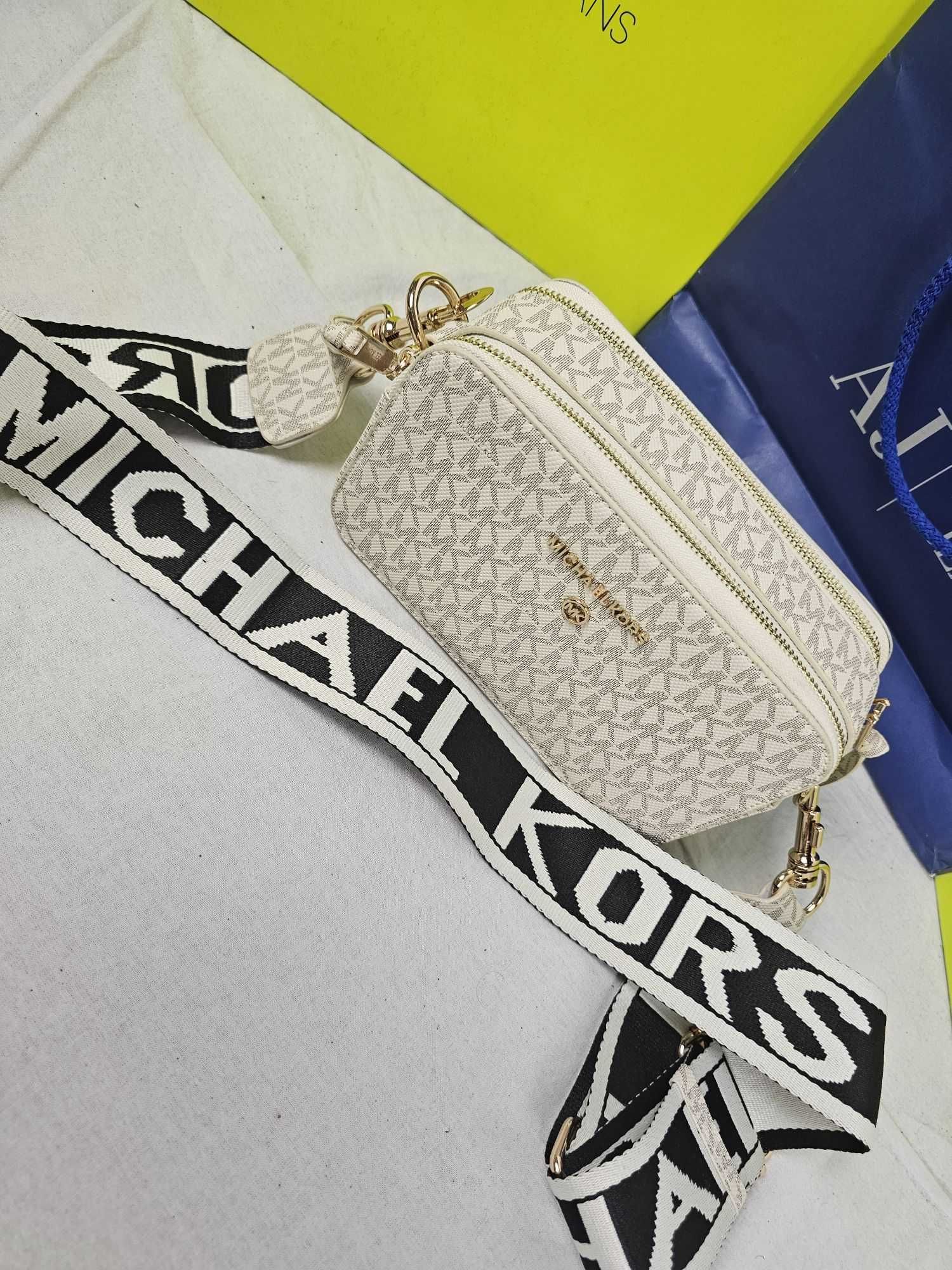 Torba kuferek michael kors torebka biała hit