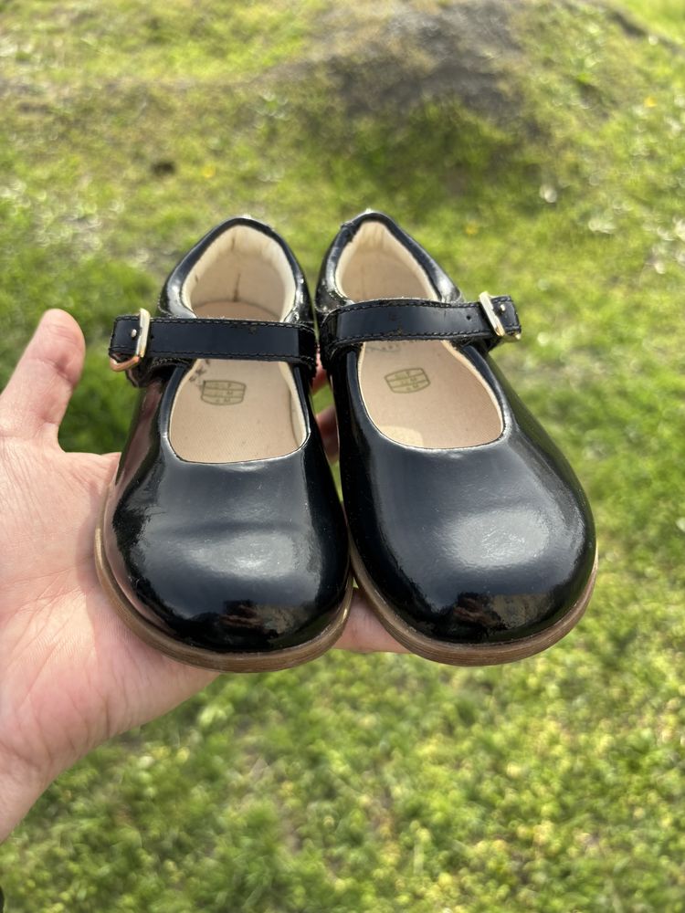 Туфлі для дівчинки clark’s