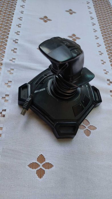 Joystick Logitech Attack 3