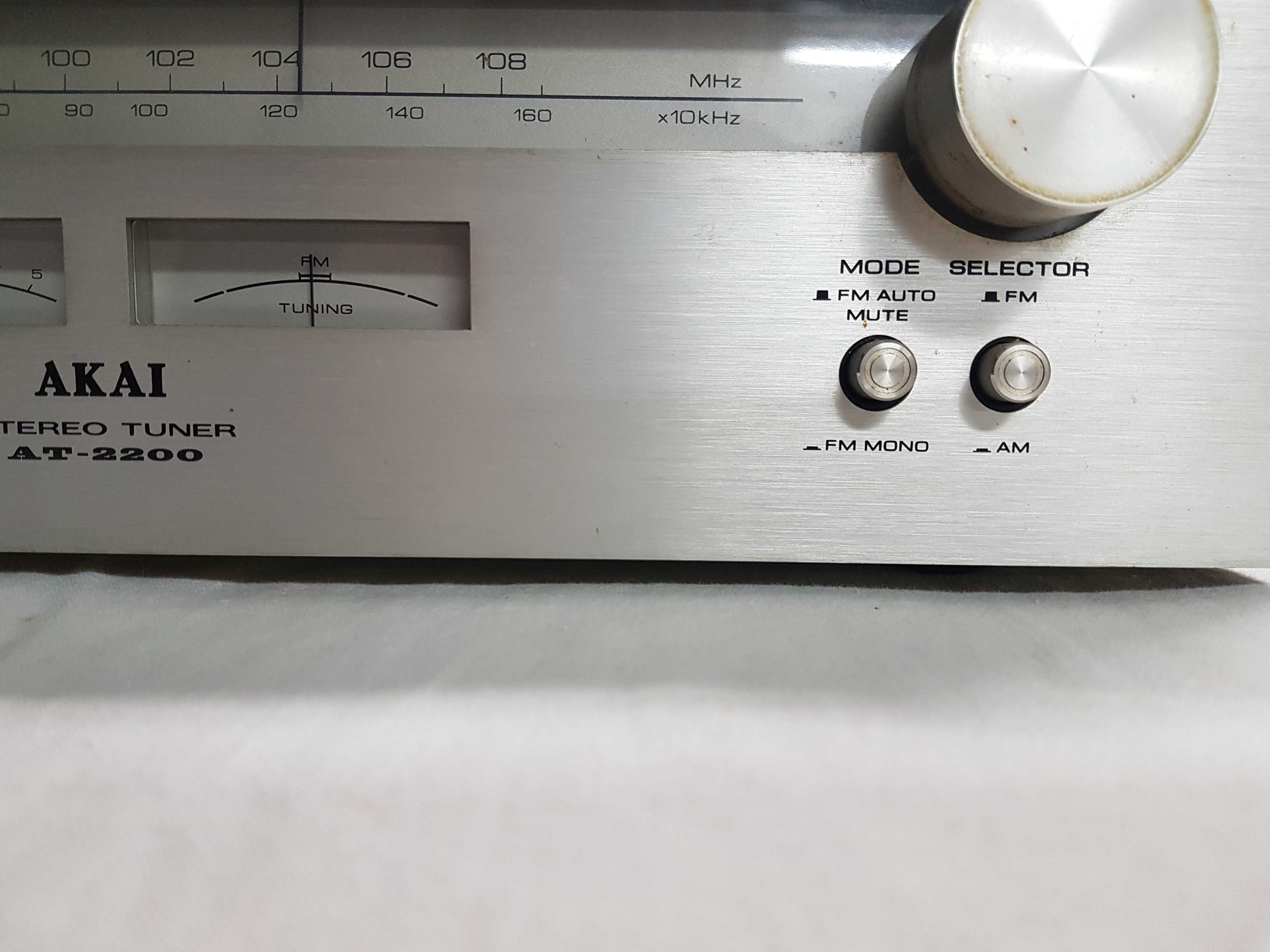 akai-stereo tuner at-2200