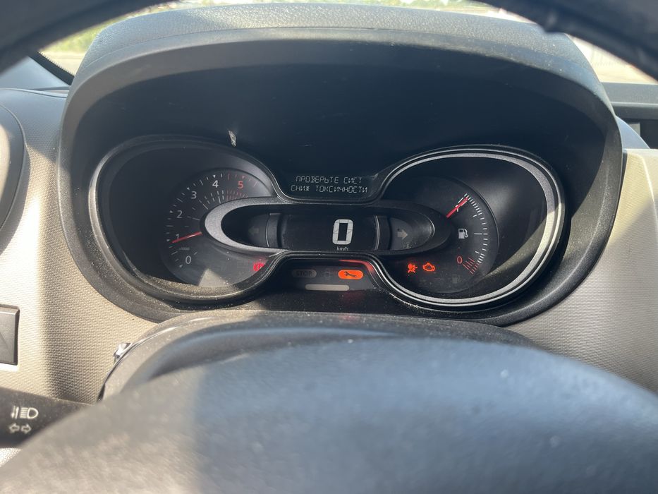 Автомобіль Renault-Trafic офіційний maksi ориг. пасажир, 2017р