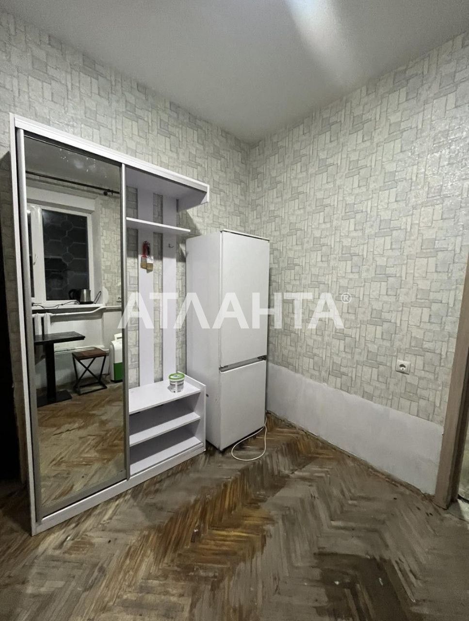 Продаж 1 кім квартири  по вул О. Теліги.