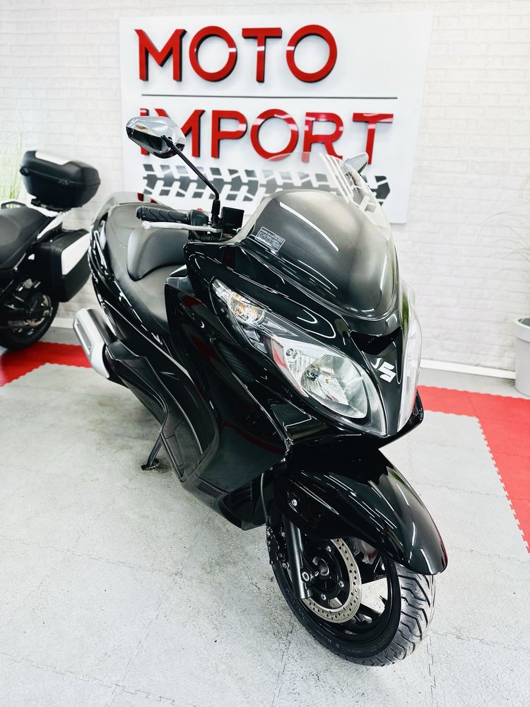 скутер Suzuki Skywave 250 в ідеальному стані тільки з Японії